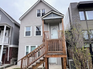 2725 W Barry Ave Unit 2, Chicago, IL 60618