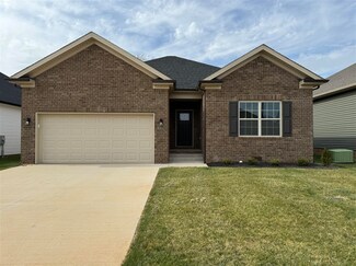 826 Mcintyre St, Bowling Green, KY 42101