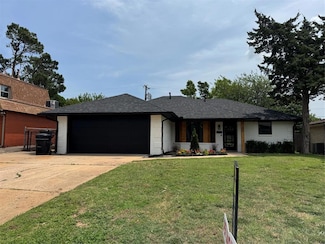 106 Briarwood St, Moore, OK 73160
