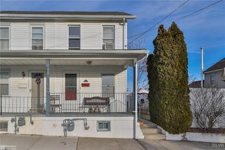 421 Front St, Easton, PA 18042