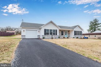 420 Shuler Rd, Etters, PA 17319