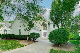 9800 Oxford Cir, Powell, OH 43065