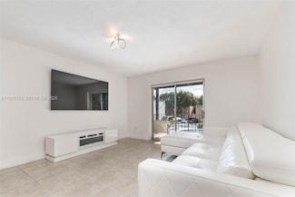 10748 N Kendall Dr Unit N22, Miami, FL 33176