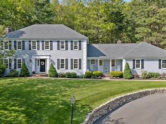 65 Farley Pond Ln, Needham, MA 02492