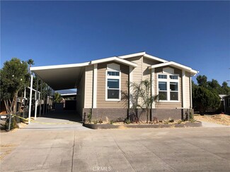 913 S Grand Ave Unit 70, San Jacinto, CA 92582