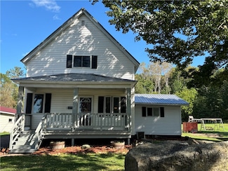 1106 Ivy St, Bloomer, WI 54724