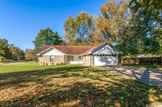 27 N Coker Rd, Vilonia, AR 72173