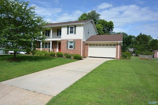 8909 Willow Hills Dr SE, Huntsville, AL 35802