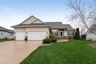 330 Landau St, Robins, IA 52328