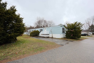 28 Morton St, Exeter, NH 03833
