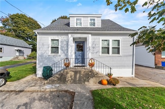 381 Maple Ave, Barrington, RI 02806
