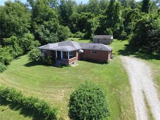 14 Prosperity St, Monongahela, PA 15063