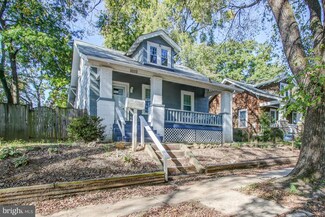 4002 35th St, Mount Rainier, MD 20712