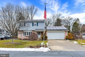 1414 Harcourt Dr, Harrisburg, PA 17110