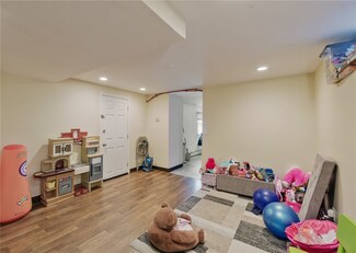 1191 Logee St, Woonsocket, RI 02895
