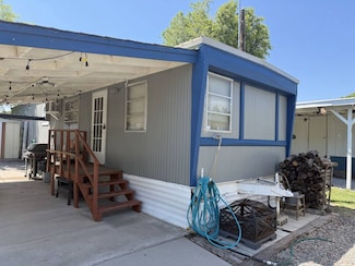 8 Hooks, Brule, NE 69127