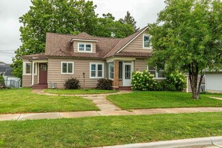1815 7th St, Monroe, WI 53566