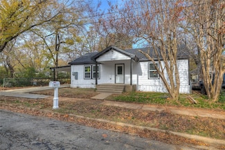 1422 W Austin St, Paris, TX 75460