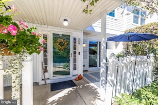 125 Deerfield Ct Unit 125, Glen Mills, PA 19342
