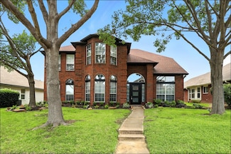 2913 Panorama Dr, Carrollton, TX 75007