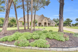 4310 Powers Branch Dr, Midlothian, TX 76065