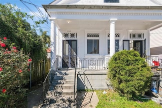 1522 Leonidas St, New Orleans, LA 70118