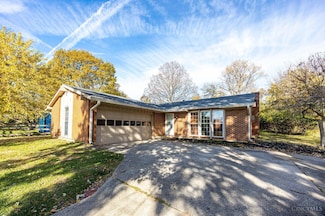 626 W Chestnut St, Oxford, OH 45056