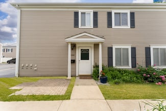 1558 Quaker Ln Unit 174D, Prospect Heights, IL 60070