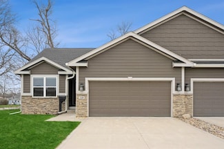 118 N 7th St, Adel, IA 50003