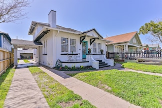 3519 Avenue R 1 2, Galveston, TX 77550