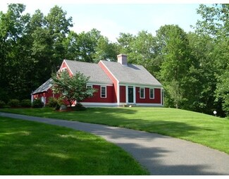 1005 Southbridge Rd, West Brookfield, MA 01585