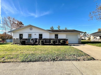 2858 Hillside Dr, Bedford, IN 47421