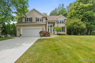 3315 Falcon Ridge Ct NE, Grand Rapids, MI 49525