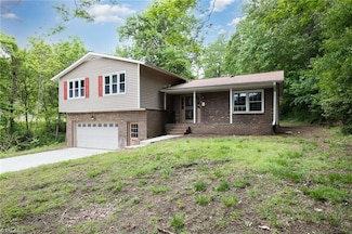 2725 New Walkertown Rd, Winston Salem, NC 27105