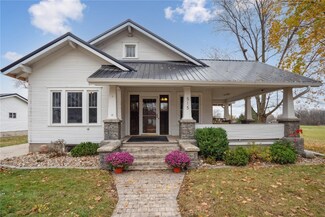515 Ely St, Walker, IA 52352