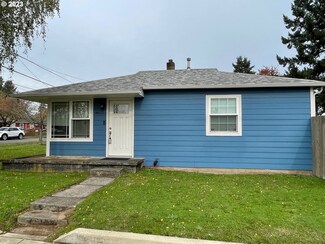 8511 SE Flavel St, Portland, OR 97266