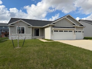 2640 Abbott Dr, Waukee, IA 50263