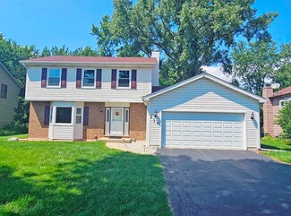 110 Lorraine Dr, Lake Zurich, IL 60047