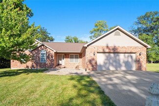 404 Chimney Rock Dr, Freeburg, IL 62243