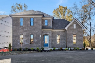 495 Jet Stream Dr, La Vergne, TN 37086