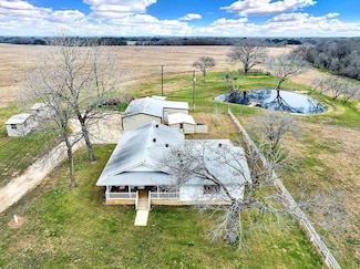 4418 Texas 97, Nixon, TX 78140