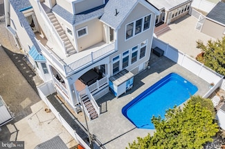 7 W Selfridge Ave, Beach Haven, NJ 08008