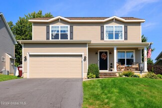 4 Flintlock Way, Mechanicville, NY 12118