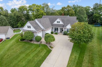 2011 Pheasant Ridge Dr, Warsaw, IN 46580