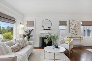 6132 Mauritania Ave, Oakland, CA 94605