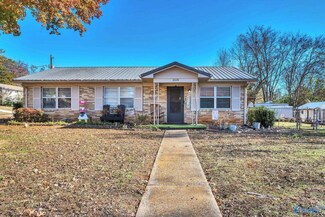 6028 Rickwood Dr NW, Huntsville, AL 35810