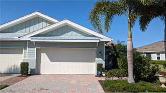 14822 Edgewater Cir, Naples, FL 34114