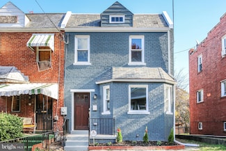 24 53rd St SE, Washington, DC 20019