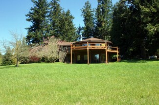 283 Boones Pond Rd, Eastsound, WA 98245