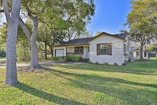 6319 Jackson Rd, Hitchcock, TX 77563